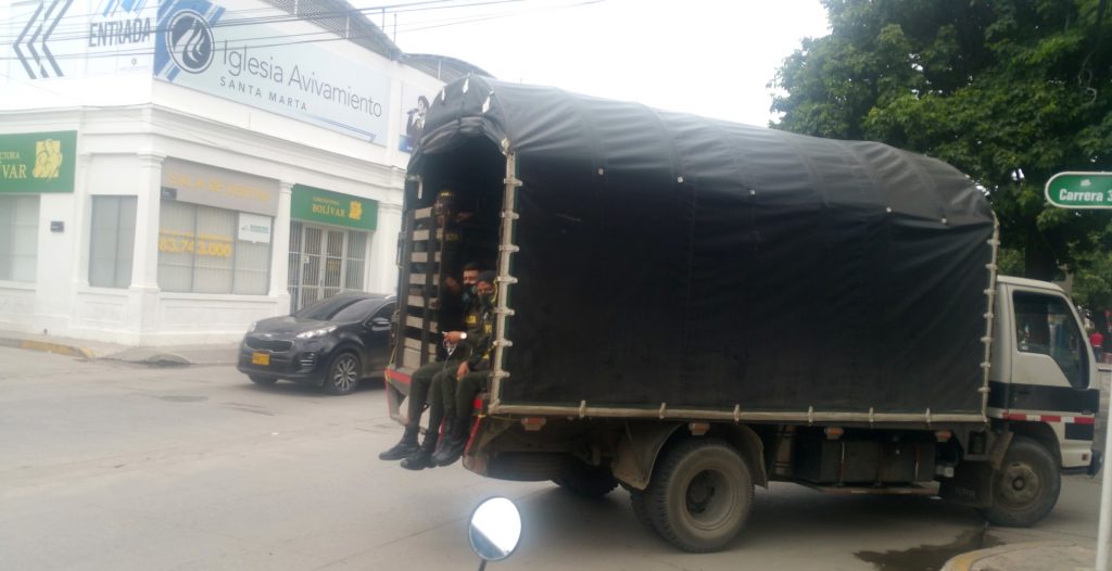 Ciężarówka policji w Kolumbii